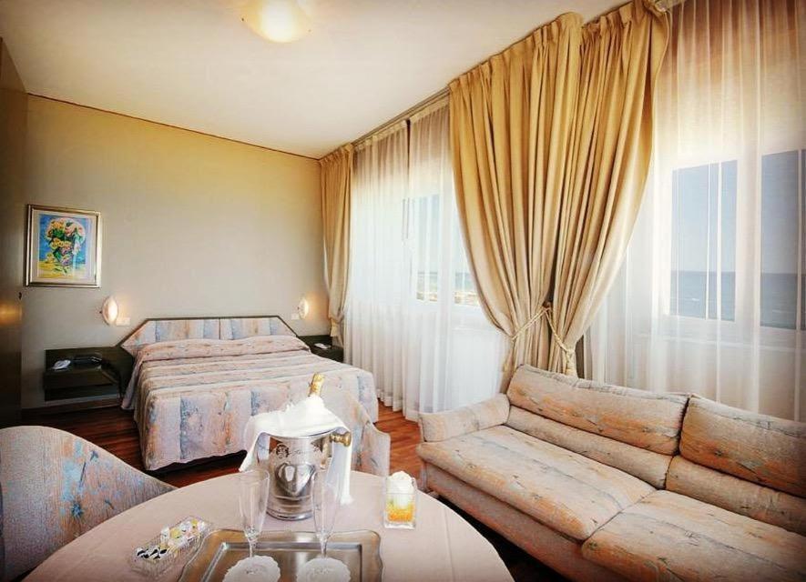 Nouvel Hotel Des Bains Pesaro Exteriér fotografie