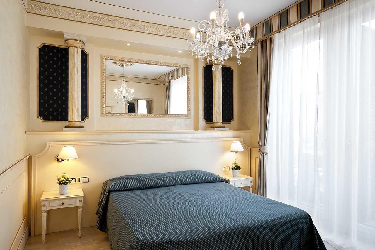Nouvel Hotel Des Bains Pesaro Exteriér fotografie